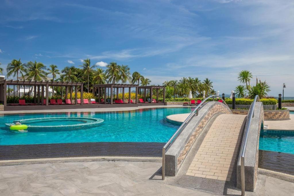 Ambassador City Jomtien Pattaya - Ocean Wing Hotel Na Chom Thian Exterior photo