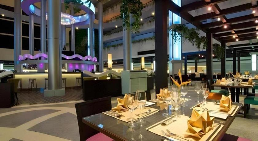 Ambassador City Jomtien Pattaya - Ocean Wing Hotel Na Chom Thian Exterior photo